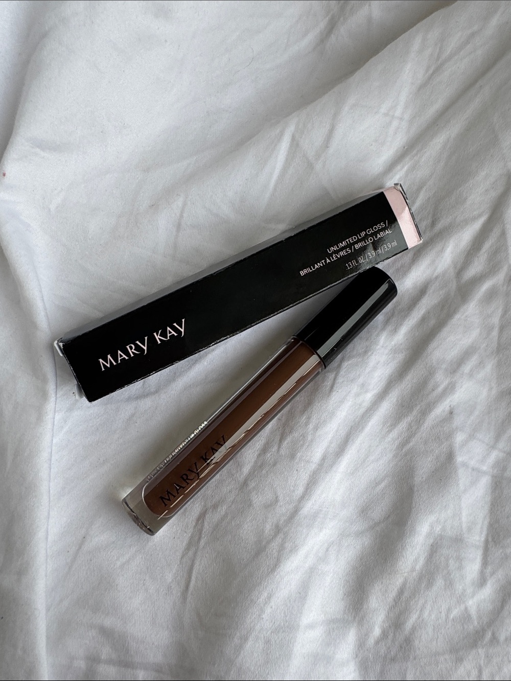 Mary Kay Unlimited Lip Gloss in Chocolate Nude